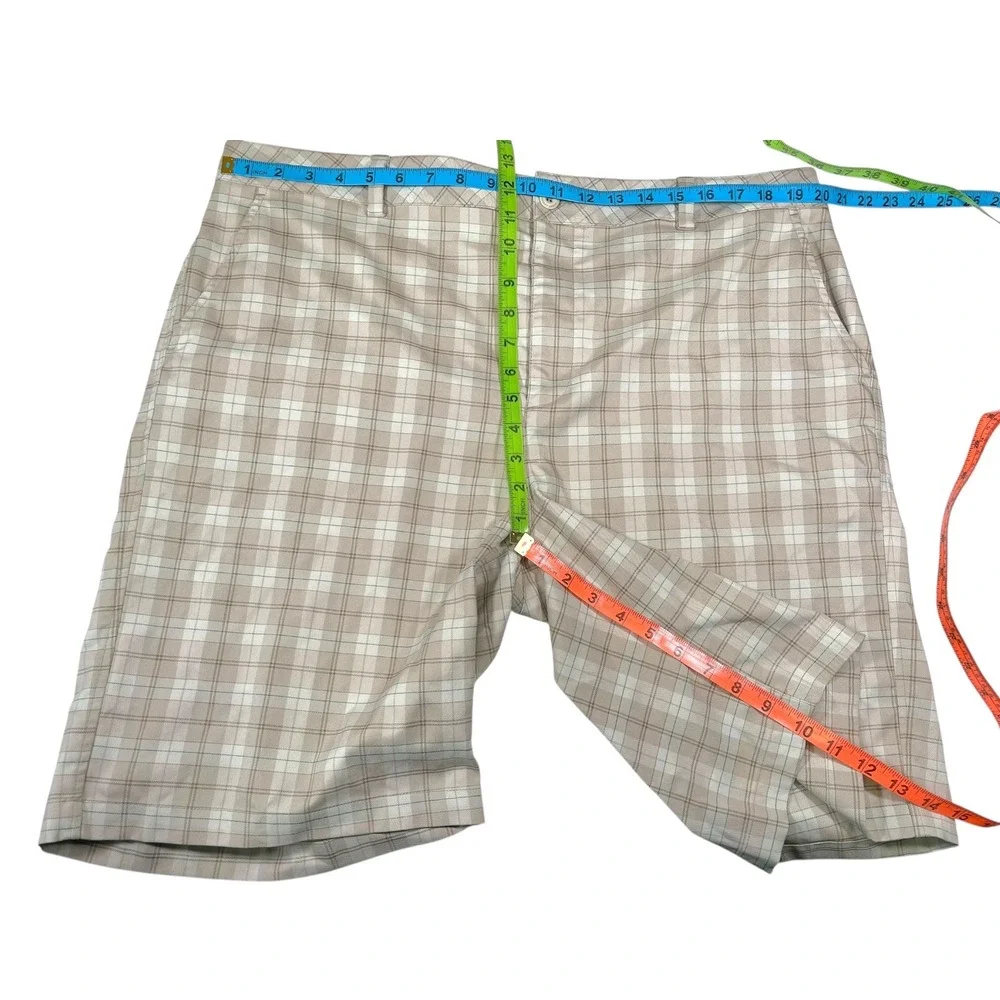 Under‎ Armour 40R Tan Plaid Golf Shorts Performance Flat Front Golfcore Preppy